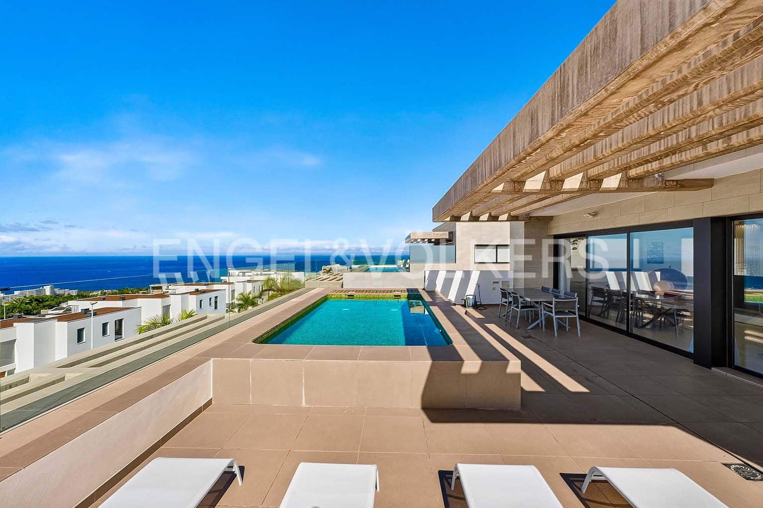 4 slaapkamer Appartement te koop in Costa Adeje met zwembad garage - € 1.490.000 (Ref: 10065382)