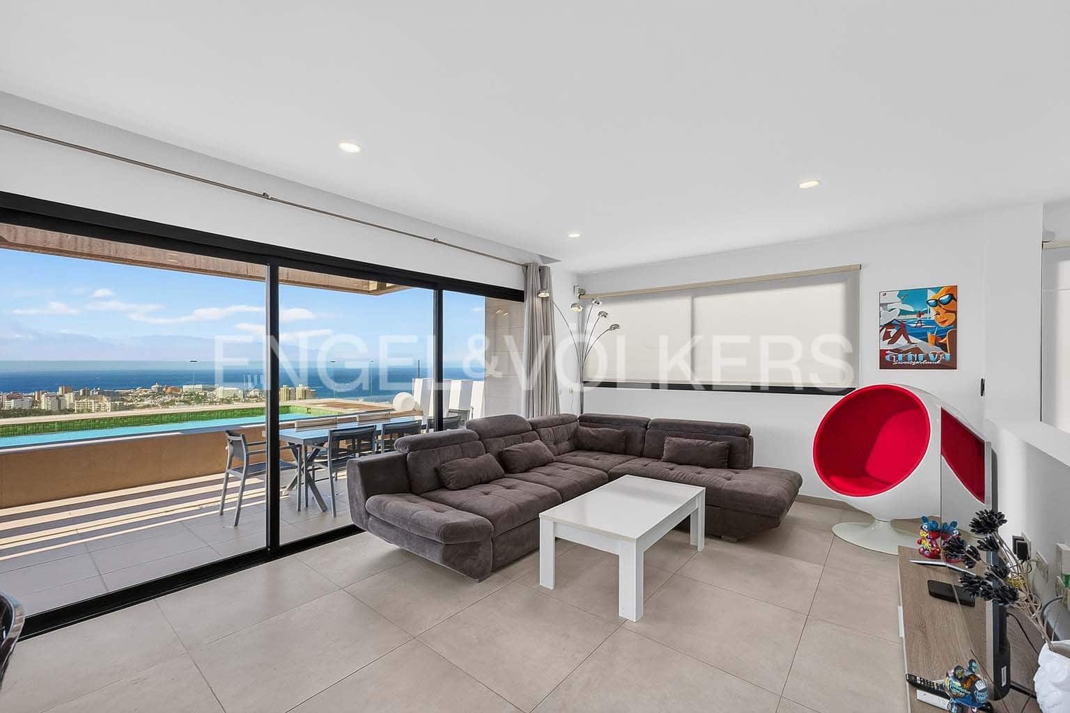 4 slaapkamer Appartement te koop in Costa Adeje met zwembad garage - € 1.490.000 (Ref: 10065382)