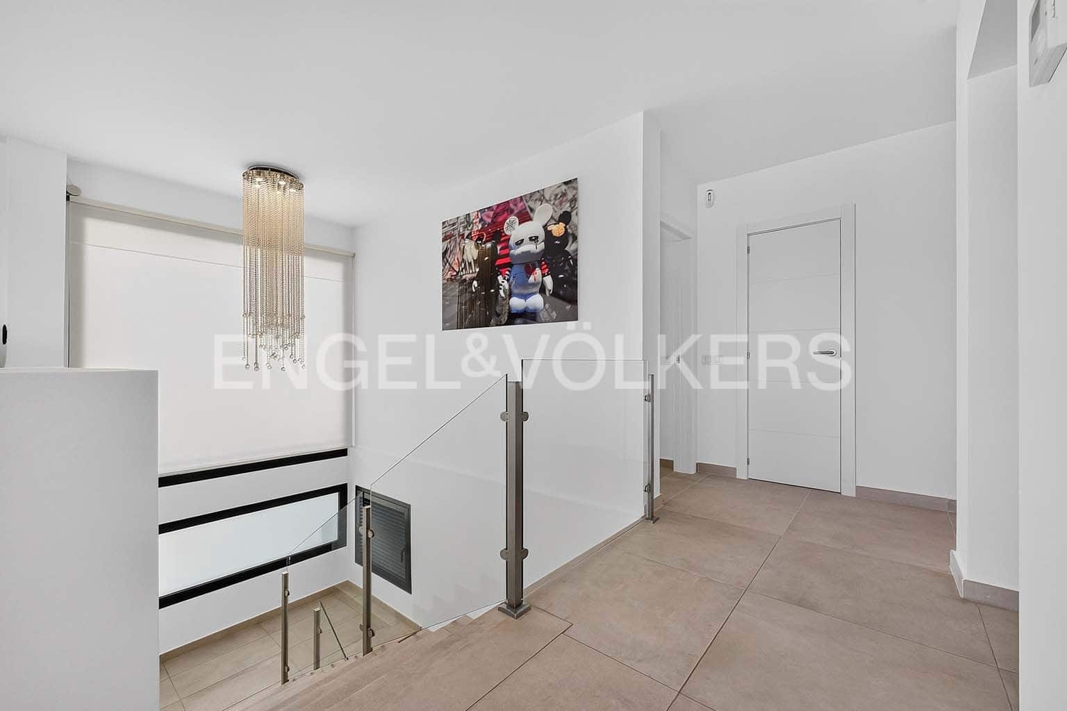 4 slaapkamer Appartement te koop in Costa Adeje met zwembad garage - € 1.490.000 (Ref: 10065382)
