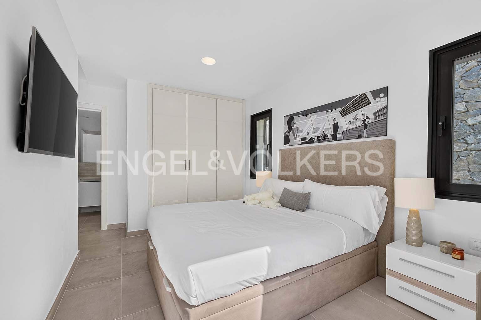 4 slaapkamer Appartement te koop in Costa Adeje met zwembad garage - € 1.490.000 (Ref: 10065382)