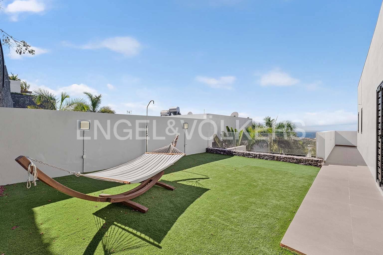 4 slaapkamer Appartement te koop in Costa Adeje met zwembad garage - € 1.490.000 (Ref: 10065382)