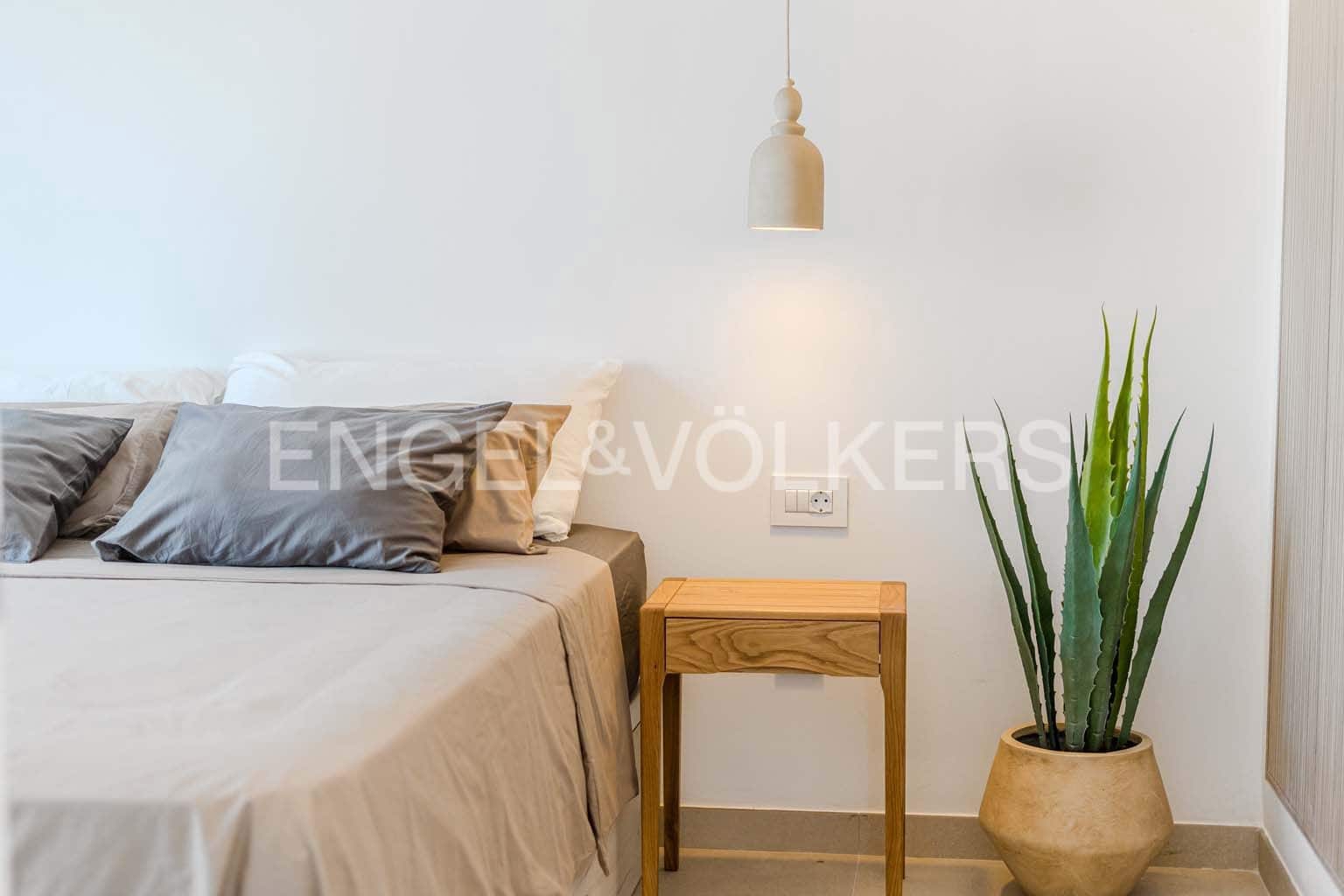 3 soverom Villa til salgs i El Medano med svømmebasseng garasje - € 1 100 000 (Ref: 10065591)