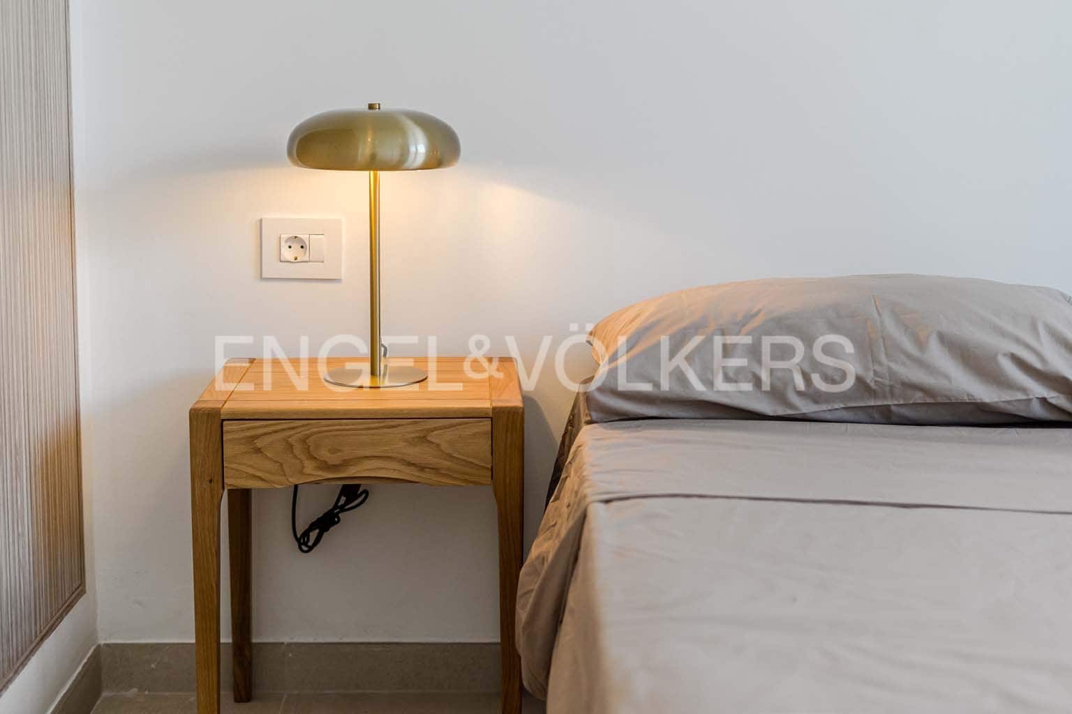 3 soverom Villa til salgs i El Medano med svømmebasseng garasje - € 1 100 000 (Ref: 10065591)