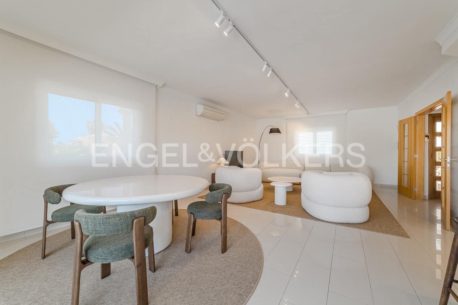 5 soverom Villa til salgs i Costa Adeje med svømmebasseng garasje - € 3 300 000 (Ref: 10078990)