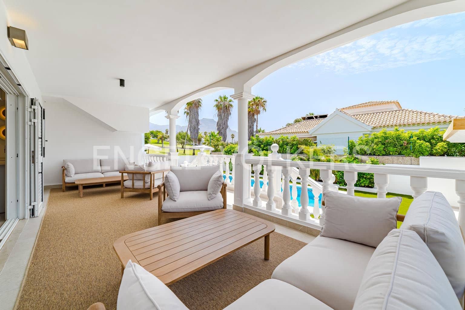 5 soverom Villa til salgs i Costa Adeje med svømmebasseng garasje - € 3 300 000 (Ref: 10078990)