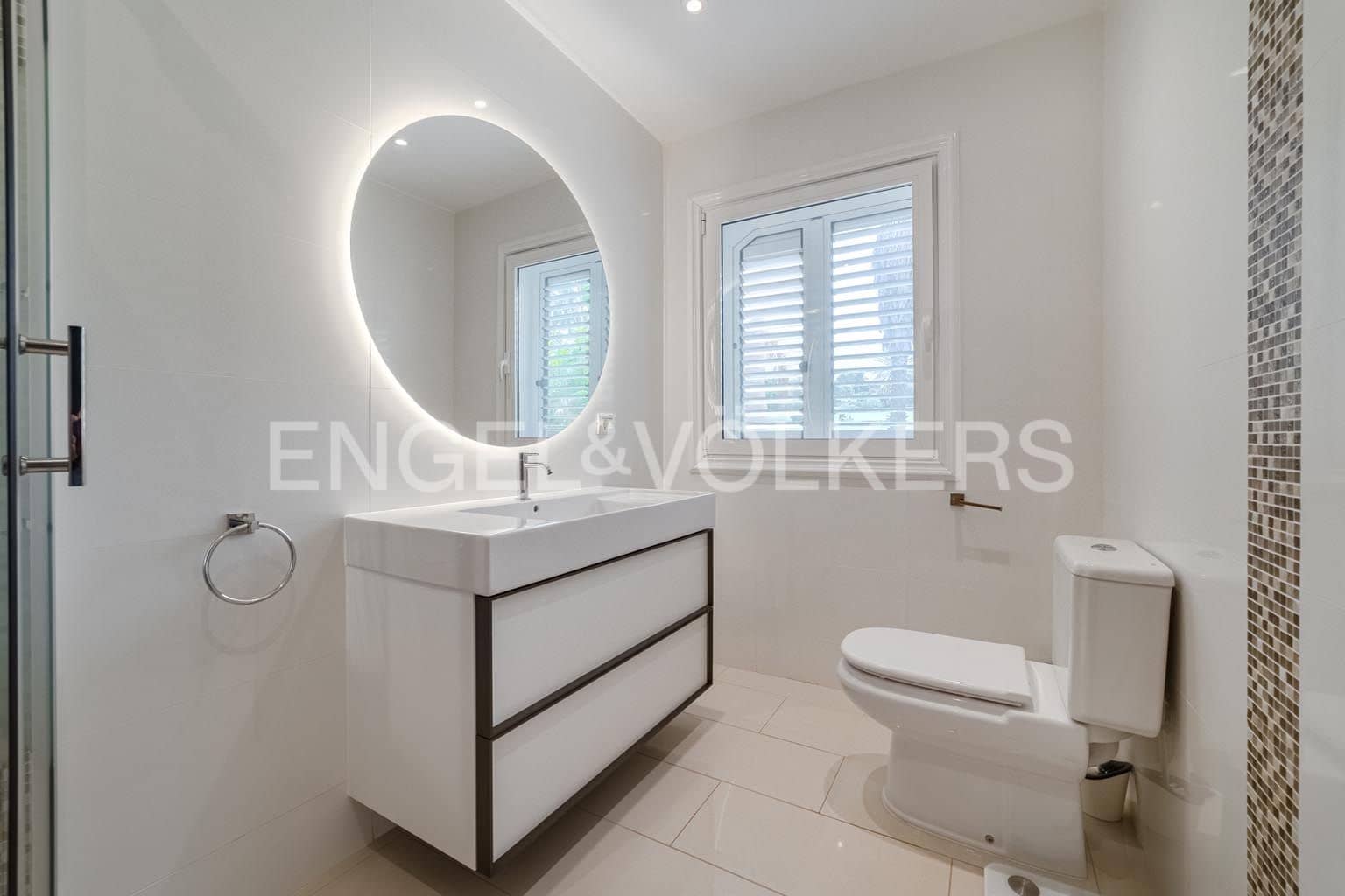 5 soverom Villa til salgs i Costa Adeje med svømmebasseng garasje - € 3 300 000 (Ref: 10078990)