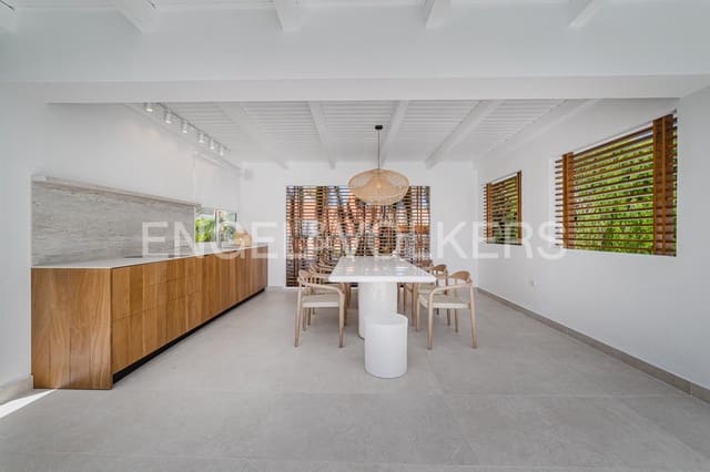 5 soverom Villa til salgs i Costa Adeje, Adeje med svømmebasseng garasje - € 3 300 000 (Ref: 10078990)