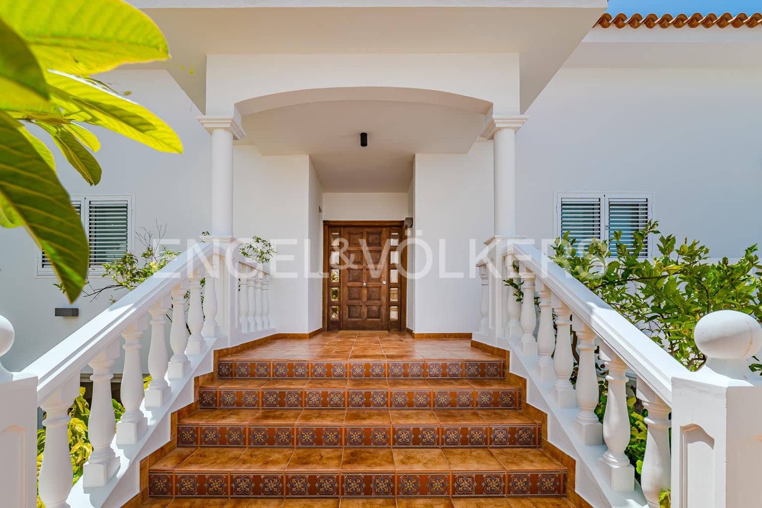 5 soverom Villa til salgs i Costa Adeje med svømmebasseng garasje - € 3 300 000 (Ref: 10078990)