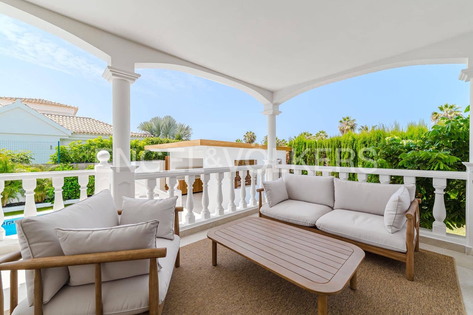 5 soverom Villa til salgs i Costa Adeje med svømmebasseng garasje - € 3 300 000 (Ref: 10078990)
