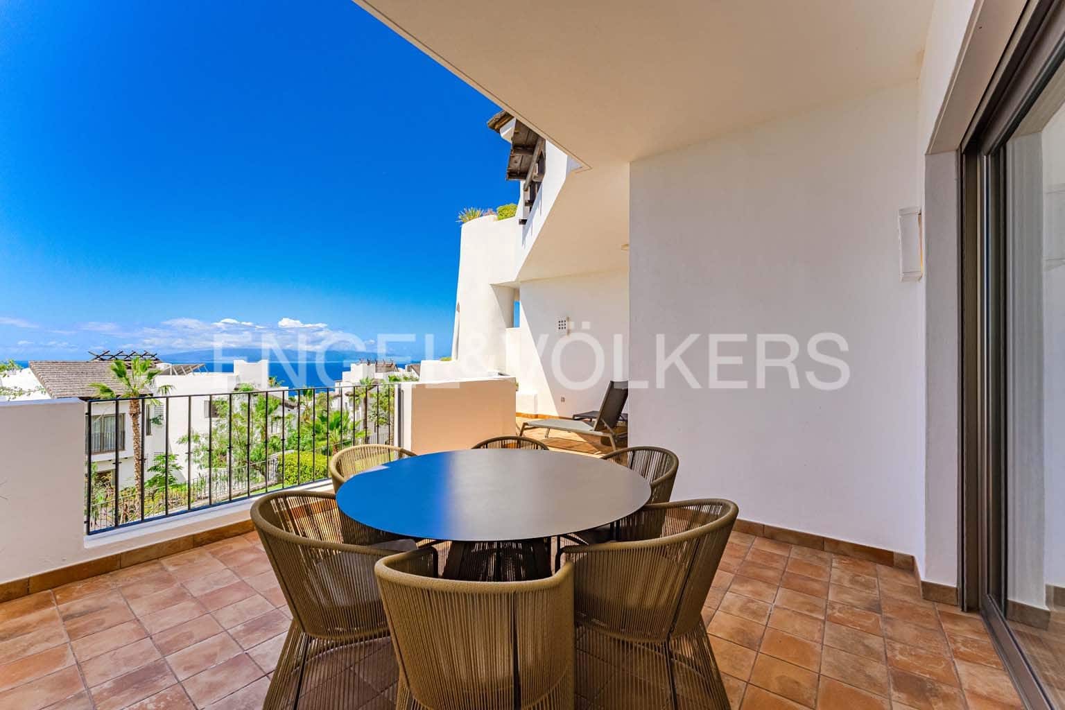 2 camera da letto Appartamento in vendita in Guia de Isora con piscina garage - 690.000 € (Rif: 10095469)