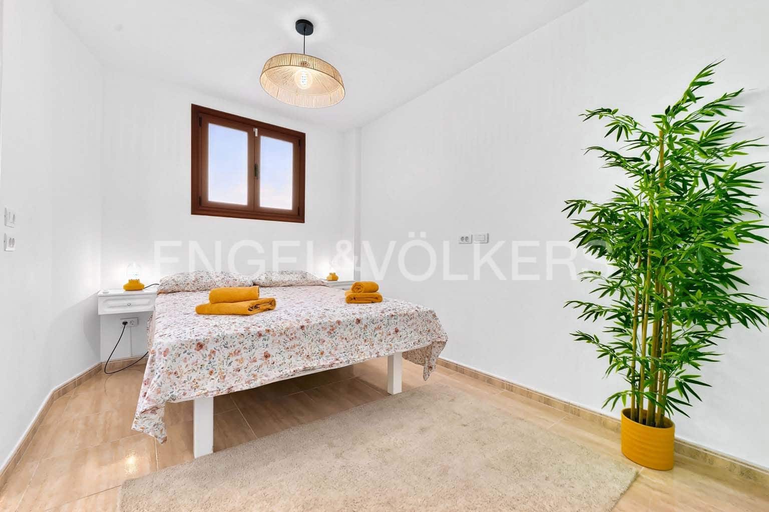 Apartamento de 3 habitaciones en Los Cristianos en venta con piscina - 750.000 € (Ref: 10095470)