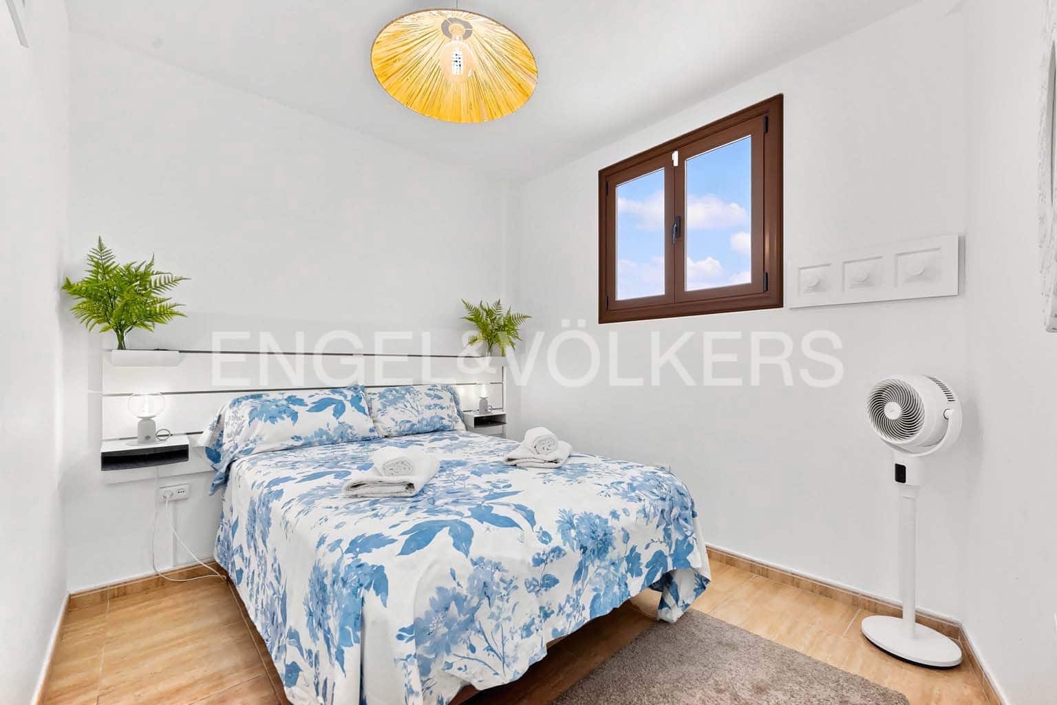 Apartamento de 3 habitaciones en Los Cristianos en venta con piscina - 750.000 € (Ref: 10095470)