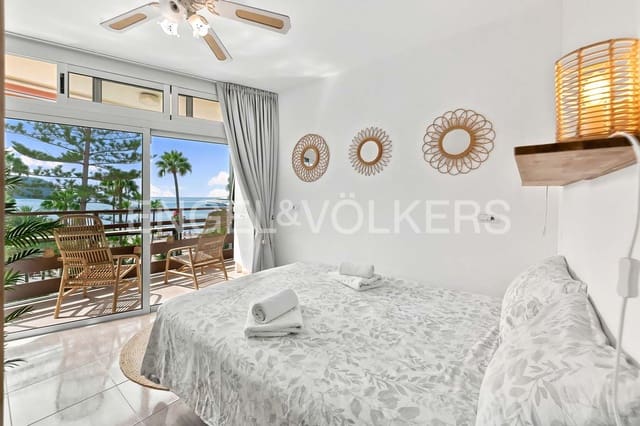 Apartamento de 3 habitaciones en Los Cristianos, Arona en venta con piscina - 750.000 € (Ref: 10095470)