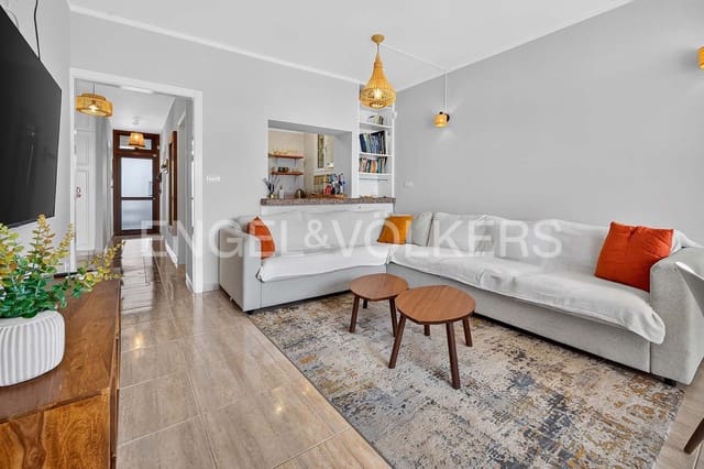 Apartamento de 3 habitaciones en Los Cristianos, Arona en venta con piscina - 750.000 € (Ref: 10095470)