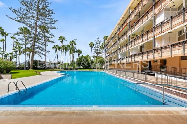 Apartamento de 3 habitaciones en Los Cristianos, Arona en venta con piscina - 750.000 € (Ref: 10095470)