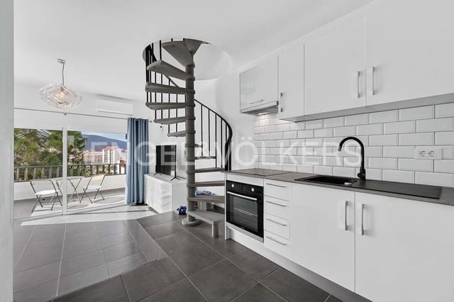 2 chambre Appartement à vendre à Los Cristianos, Arona avec piscine - 360 000 € (Ref: 10095471)