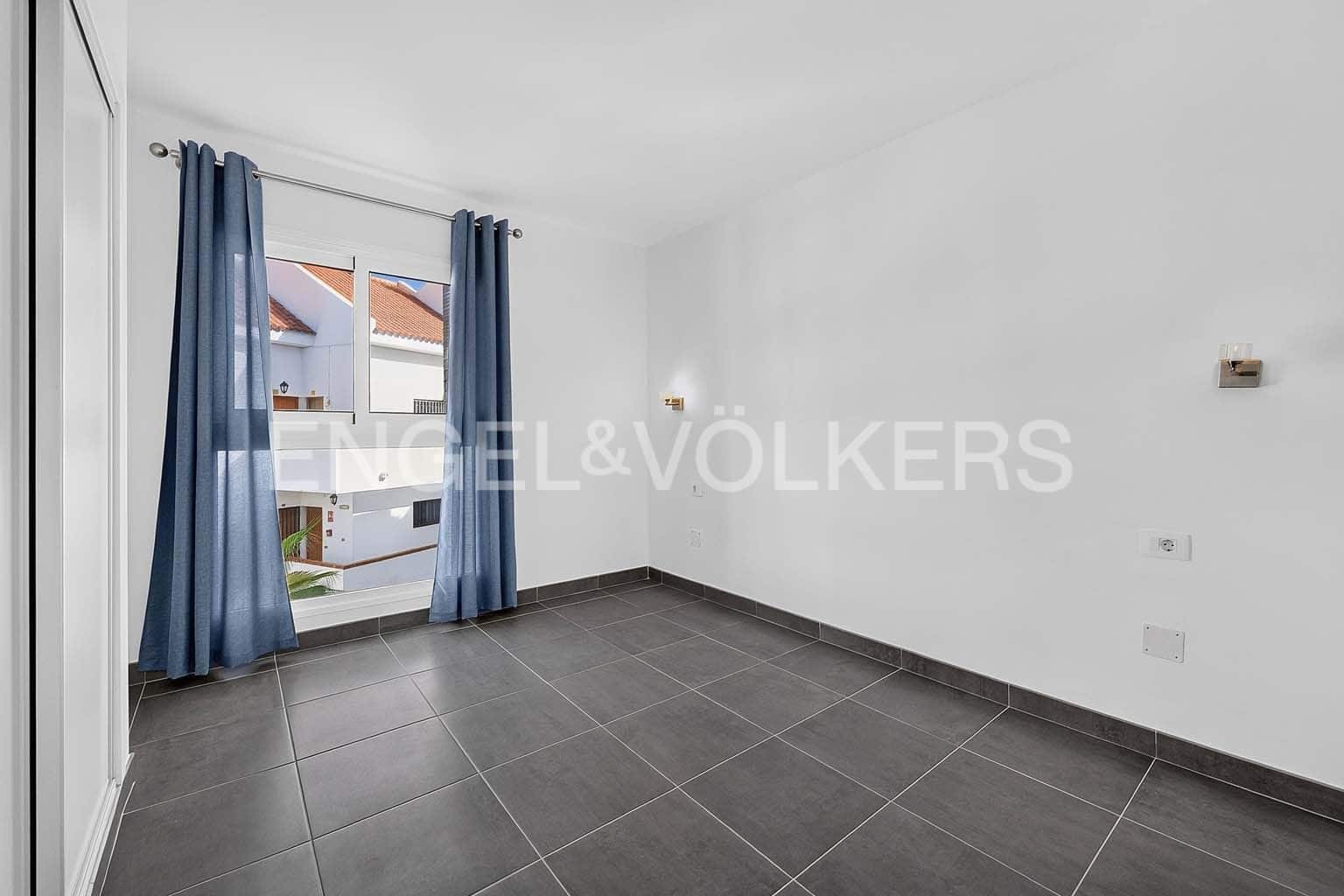 2 chambre Appartement à vendre à Los Cristianos avec piscine - 360 000 € (Ref: 10095471)
