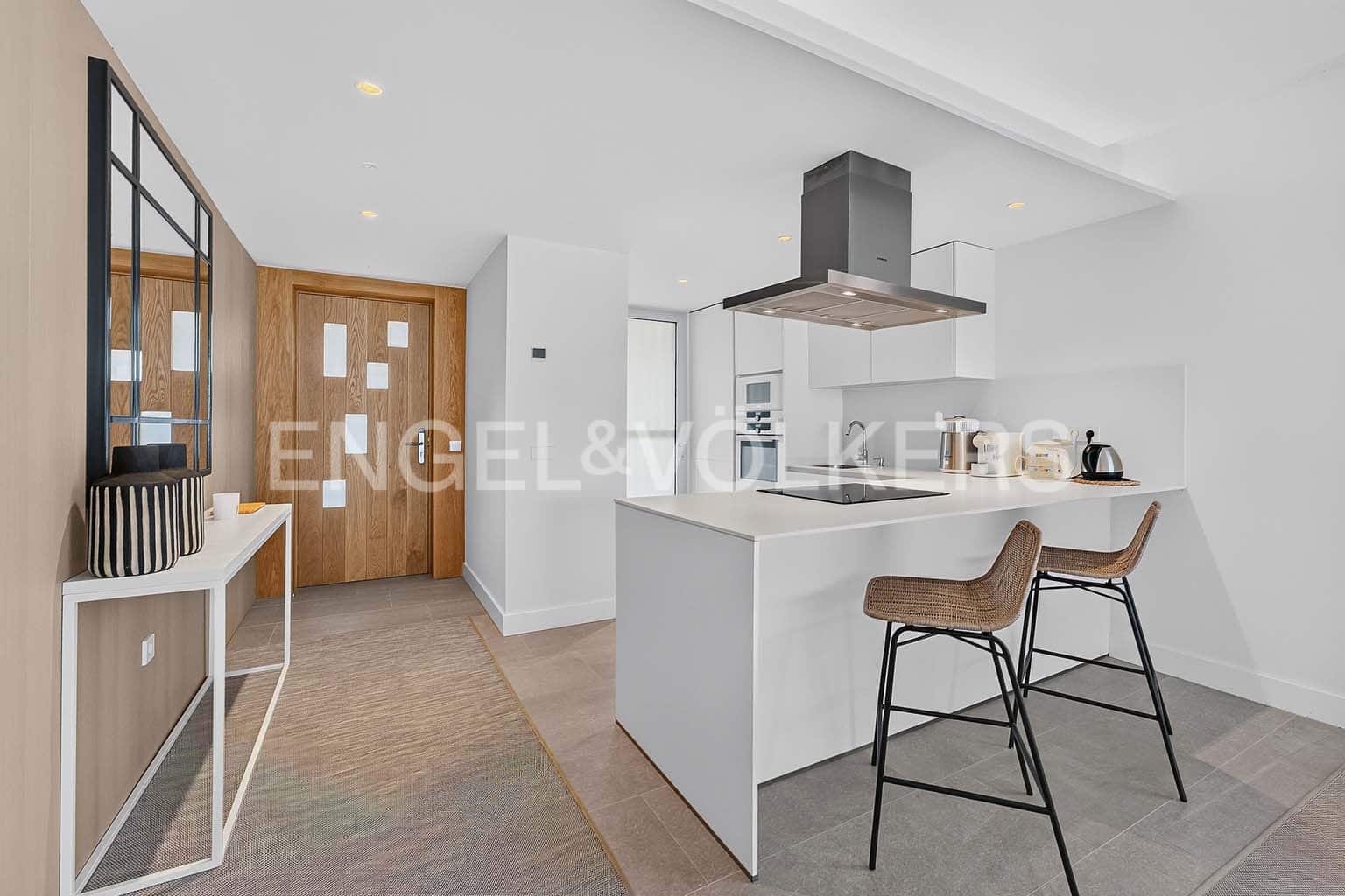 2 quarto Apartamento para venda em Guia de Isora com piscina garagem - 1 150 000 € (Ref: 10113290)