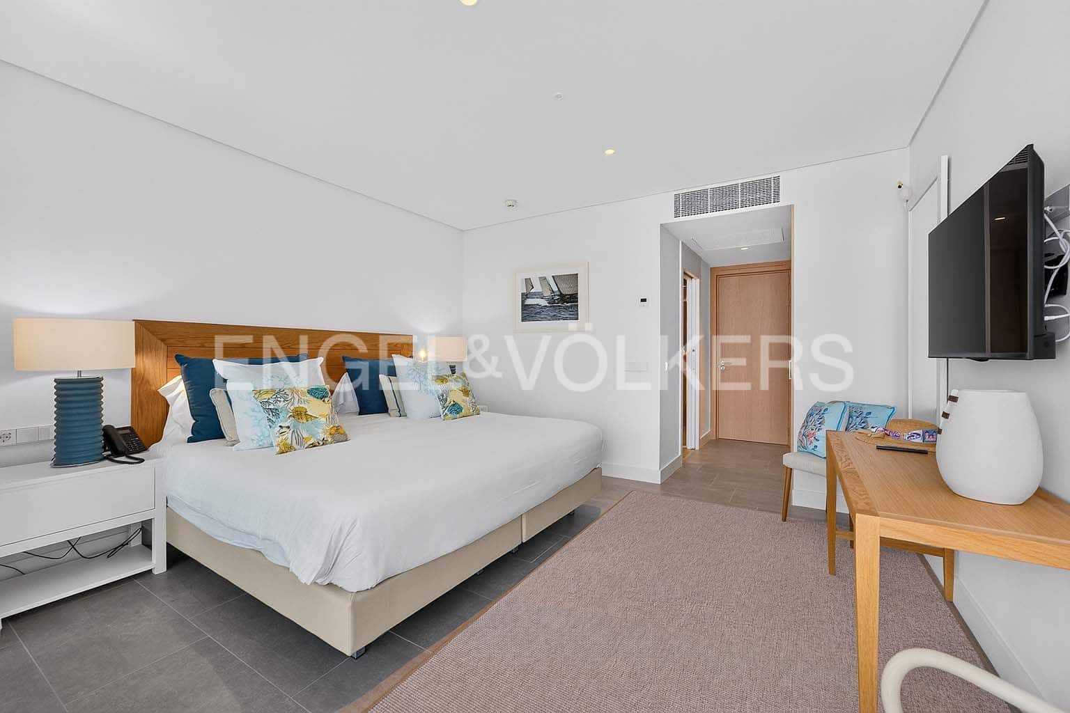 2 quarto Apartamento para venda em Guia de Isora com piscina garagem - 1 150 000 € (Ref: 10113290)