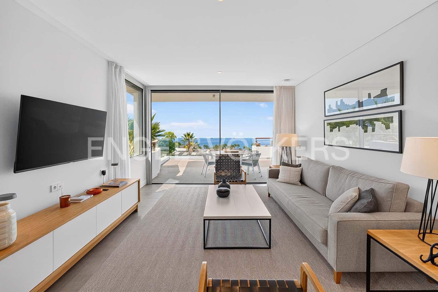 2 quarto Apartamento para venda em Guia de Isora com piscina garagem - 1 150 000 € (Ref: 10113290)