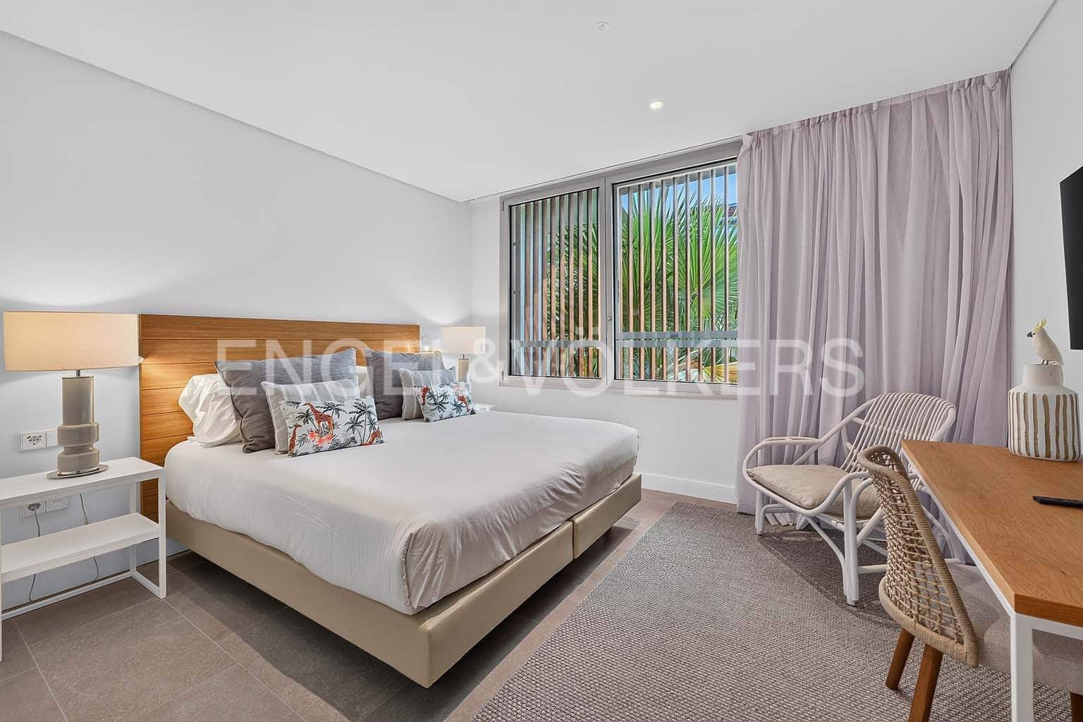 2 quarto Apartamento para venda em Guia de Isora com piscina garagem - 1 150 000 € (Ref: 10113290)