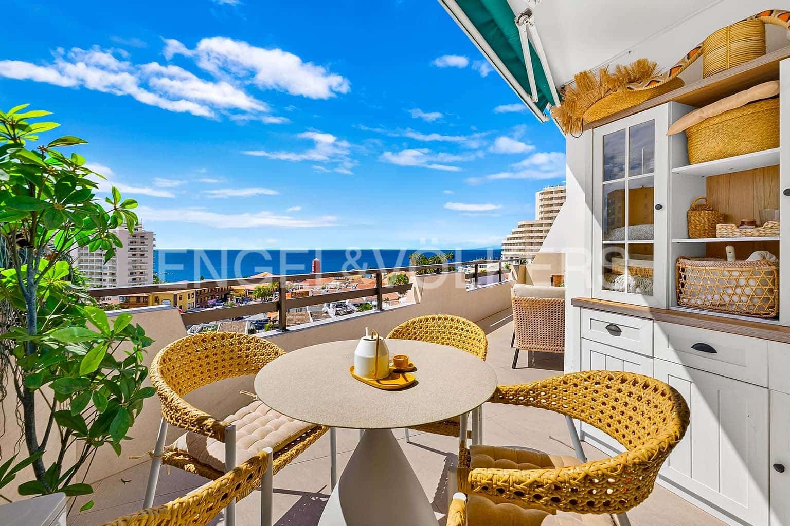 1 soverom Leilighet til salgs i Costa Adeje med svømmebasseng - € 386 000 (Ref: 10145391)