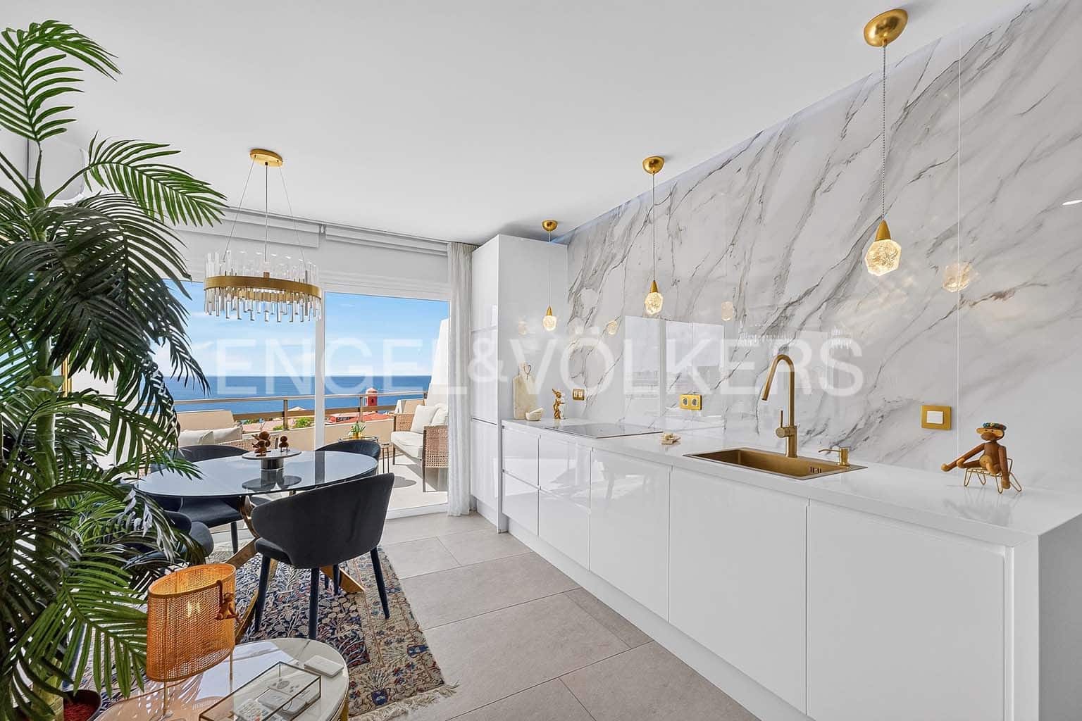 1 soverom Leilighet til salgs i Costa Adeje med svømmebasseng - € 386 000 (Ref: 10145391)