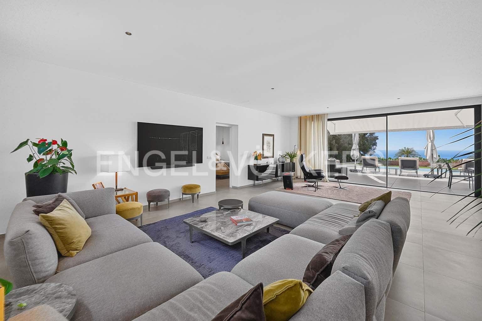 2 camera da letto Villa in vendita in Marazul con piscina garage - 2.500.000 € (Rif: 10155867)
