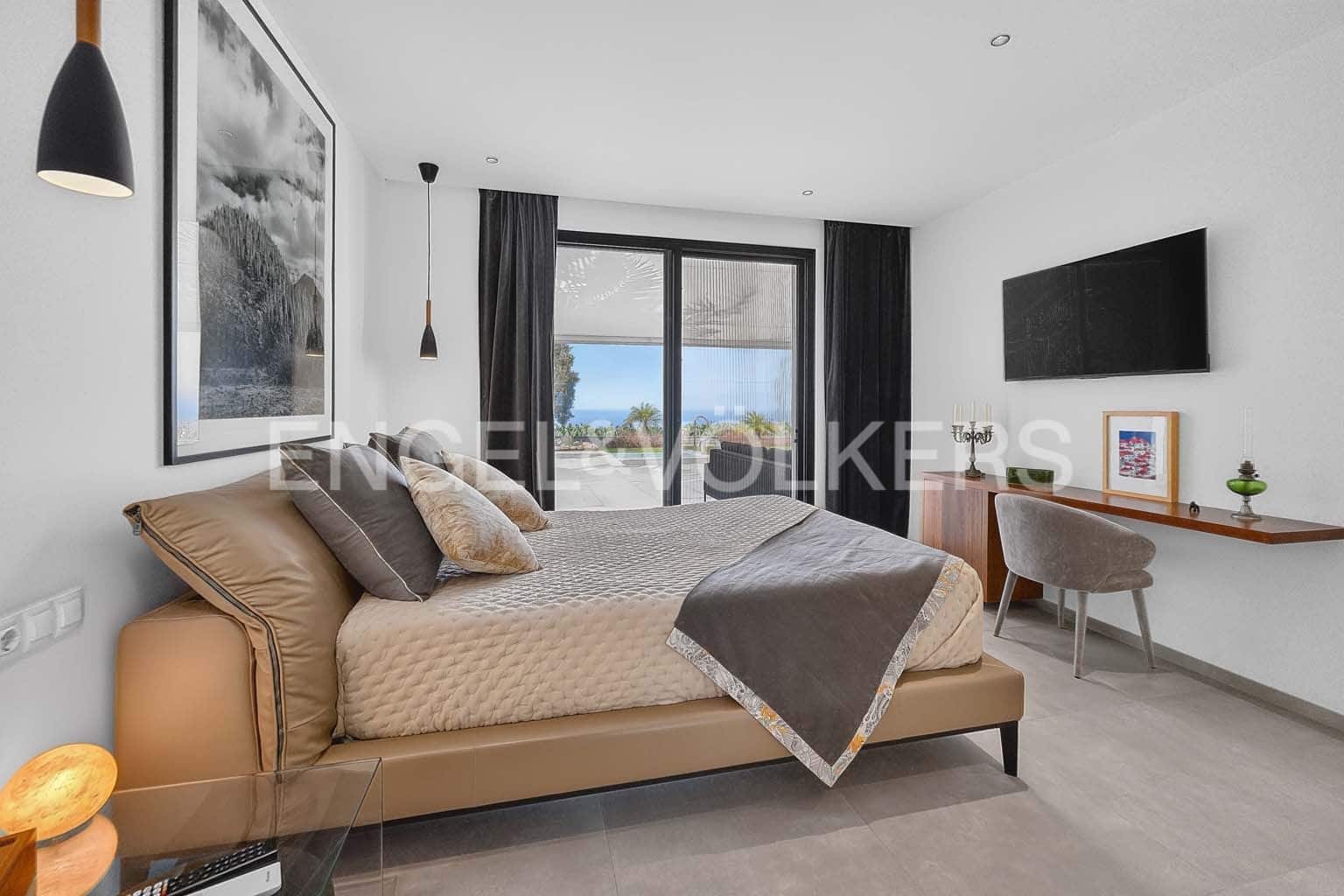 2 camera da letto Villa in vendita in Marazul con piscina garage - 2.500.000 € (Rif: 10155867)