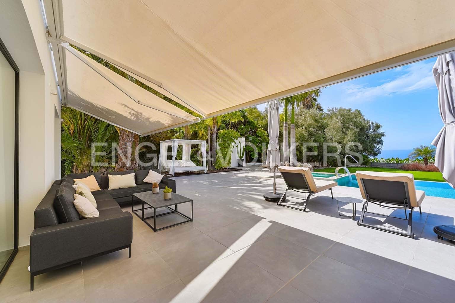 2 camera da letto Villa in vendita in Marazul con piscina garage - 2.500.000 € (Rif: 10155867)