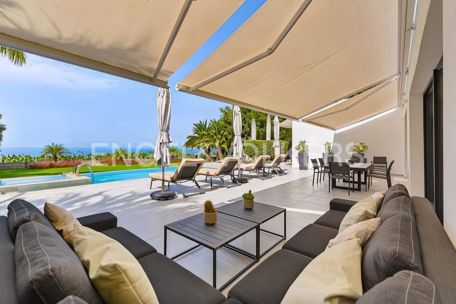 2 camera da letto Villa in vendita in Marazul con piscina garage - 2.500.000 € (Rif: 10155867)