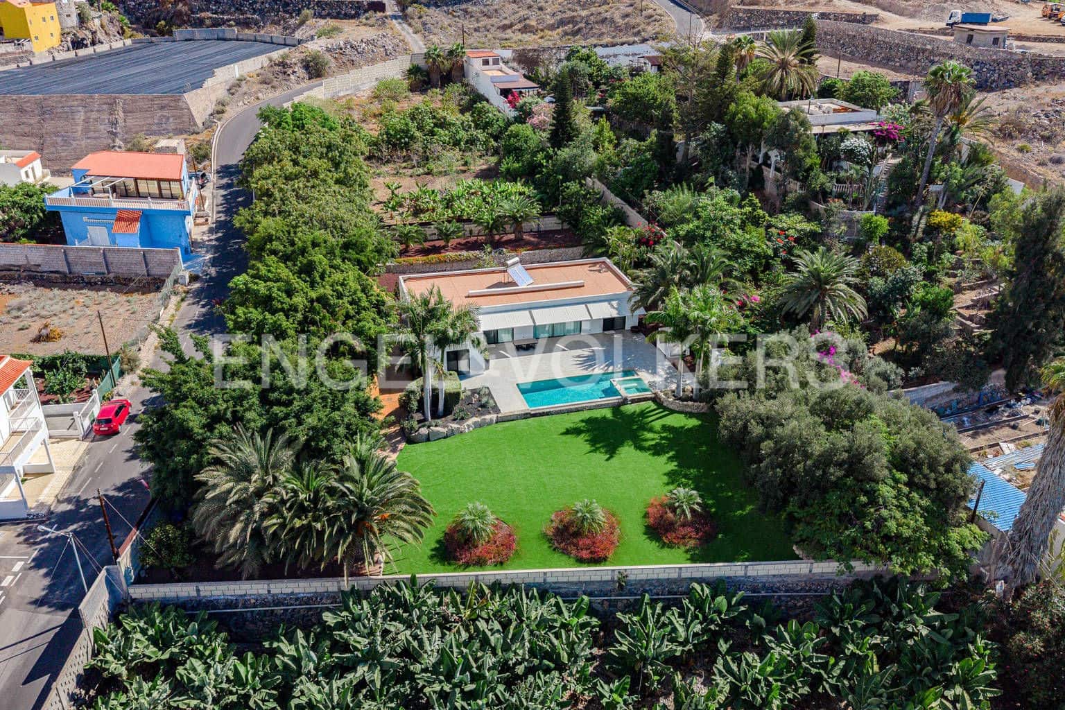 2 camera da letto Villa in vendita in Marazul con piscina garage - 2.500.000 € (Rif: 10155867)