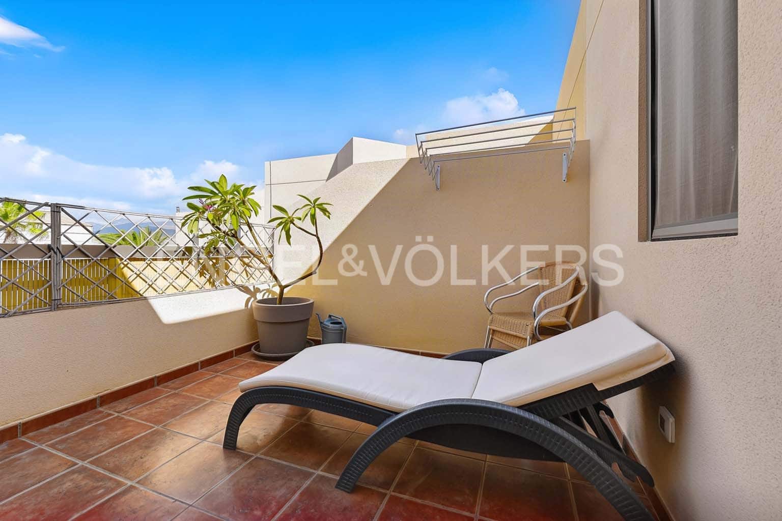 2 bedroom Villa for sale in La Tejita with pool garage - € 440,000 (Ref: 10155868)