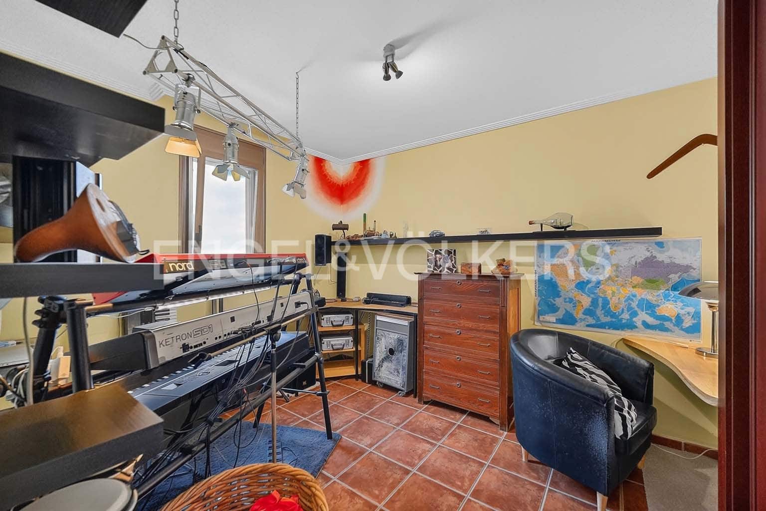 2 bedroom Villa for sale in La Tejita with pool garage - € 440,000 (Ref: 10155868)