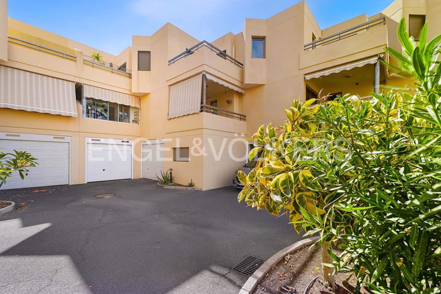 2 bedroom Villa for sale in La Tejita with pool garage - € 440,000 (Ref: 10155868)