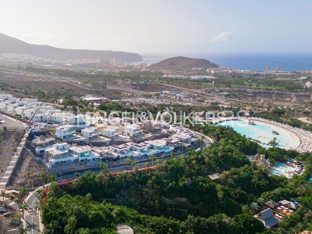 3 bedroom Villa for sale in Costa Adeje, Adeje with pool - € 2,700,000 (Ref: 7019838)