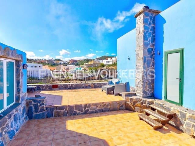 4 soveværelse Villa til salg i Charco del Pino, Granadilla de Abona med garage - € 489.000 (Ref: 7143265)