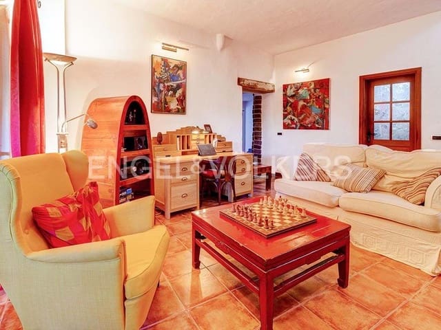 4 slaapkamer Villa te koop in Charco del Pino, Granadilla de Abona met garage - € 489.000 (Ref: 7143265)