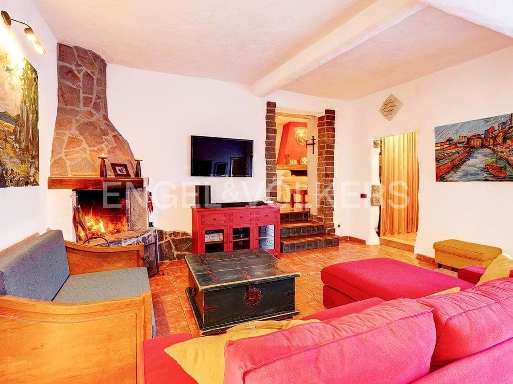 4 soveværelse Villa til salg i Charco del Pino med garage - € 489.000 (Ref: 7143265)