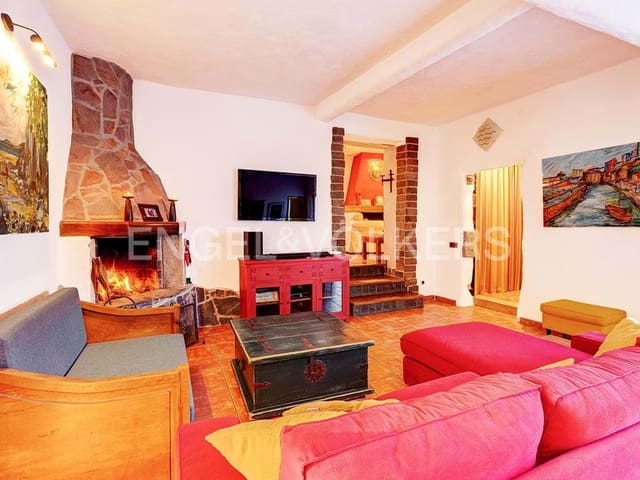 4 slaapkamer Villa te koop in Charco del Pino, Granadilla de Abona met garage - € 489.000 (Ref: 7143265)