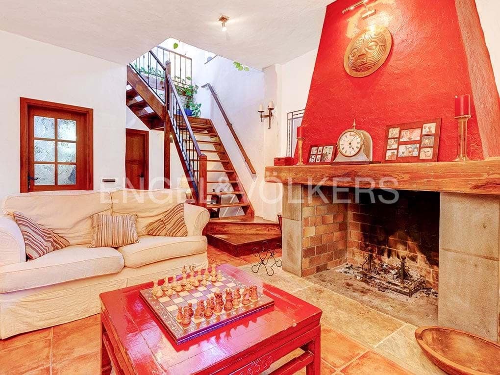 4 soveværelse Villa til salg i Charco del Pino med garage - € 489.000 (Ref: 7143265)