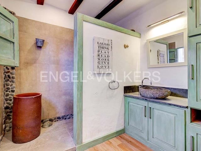 4 slaapkamer Villa te koop in Charco del Pino, Granadilla de Abona met garage - € 489.000 (Ref: 7143265)