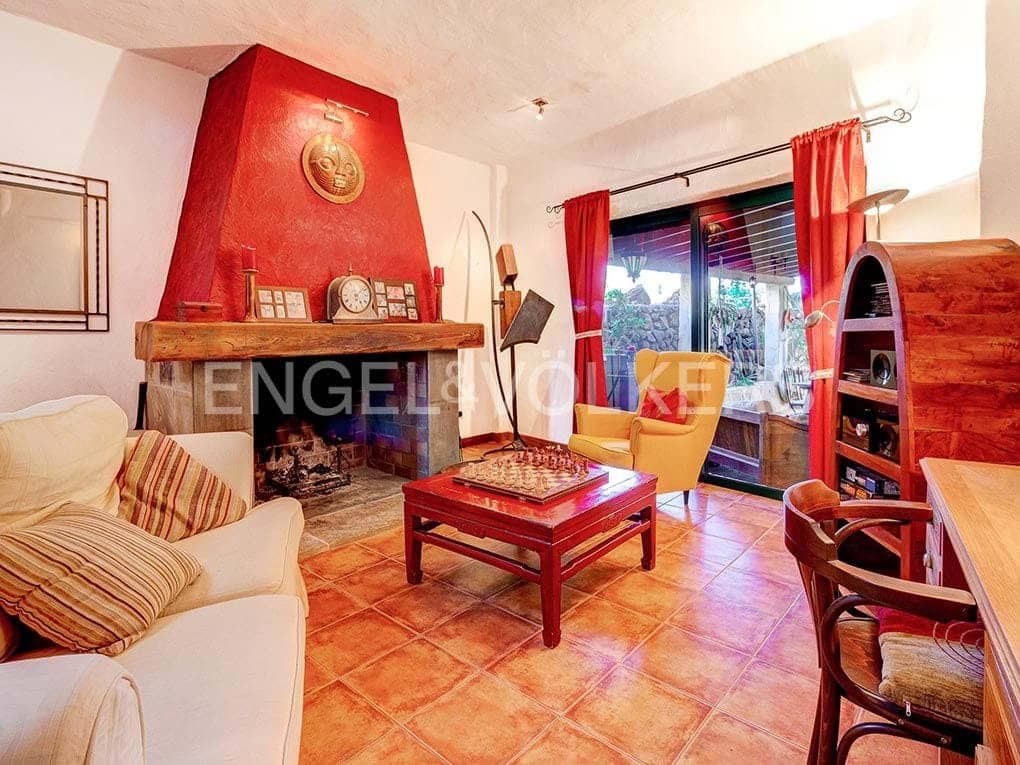 4 soveværelse Villa til salg i Charco del Pino med garage - € 489.000 (Ref: 7143265)