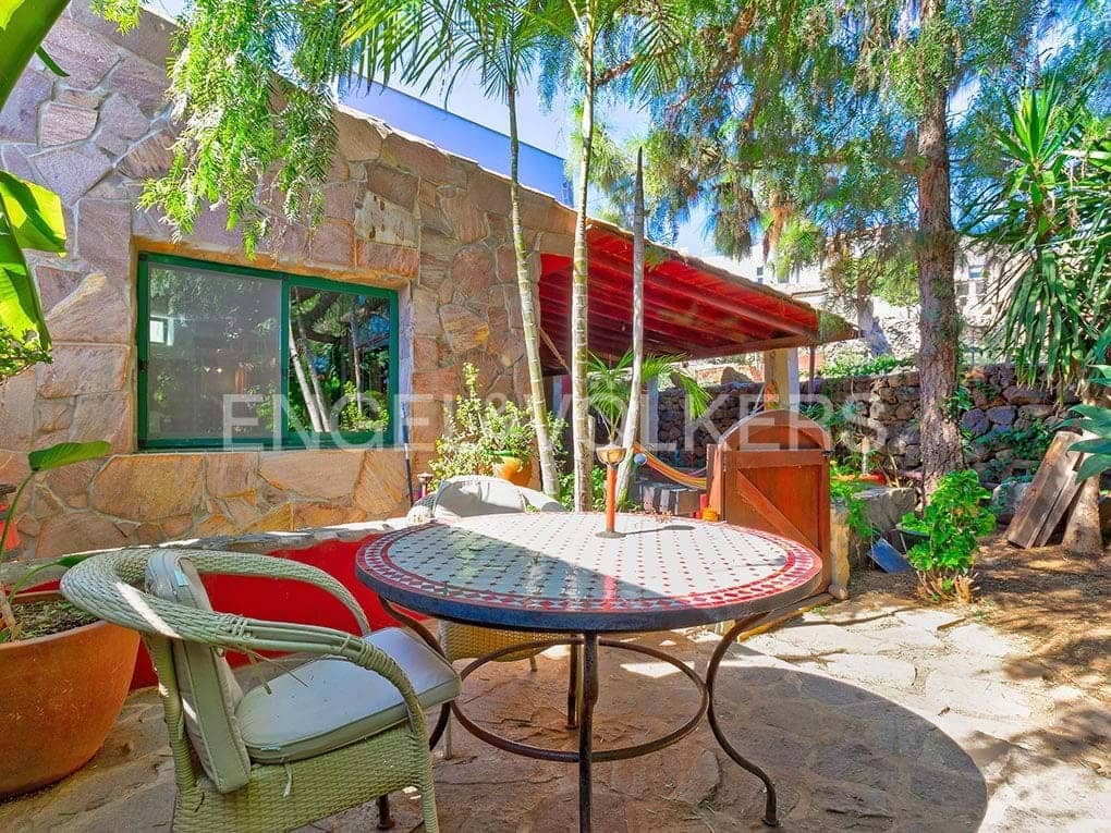 4 soveværelse Villa til salg i Charco del Pino med garage - € 489.000 (Ref: 7143265)