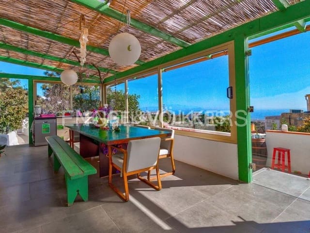 10 soverom Villa til salgs i Granadilla de Abona med garasje - € 575 000 (Ref: 7430028)