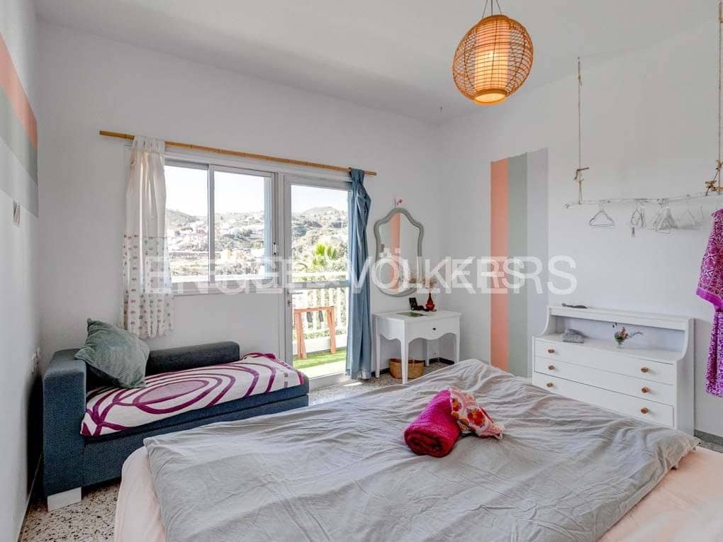 10 soveværelse Villa til salg i Granadilla de Abona med garage - € 660.000 (Ref: 7430028)