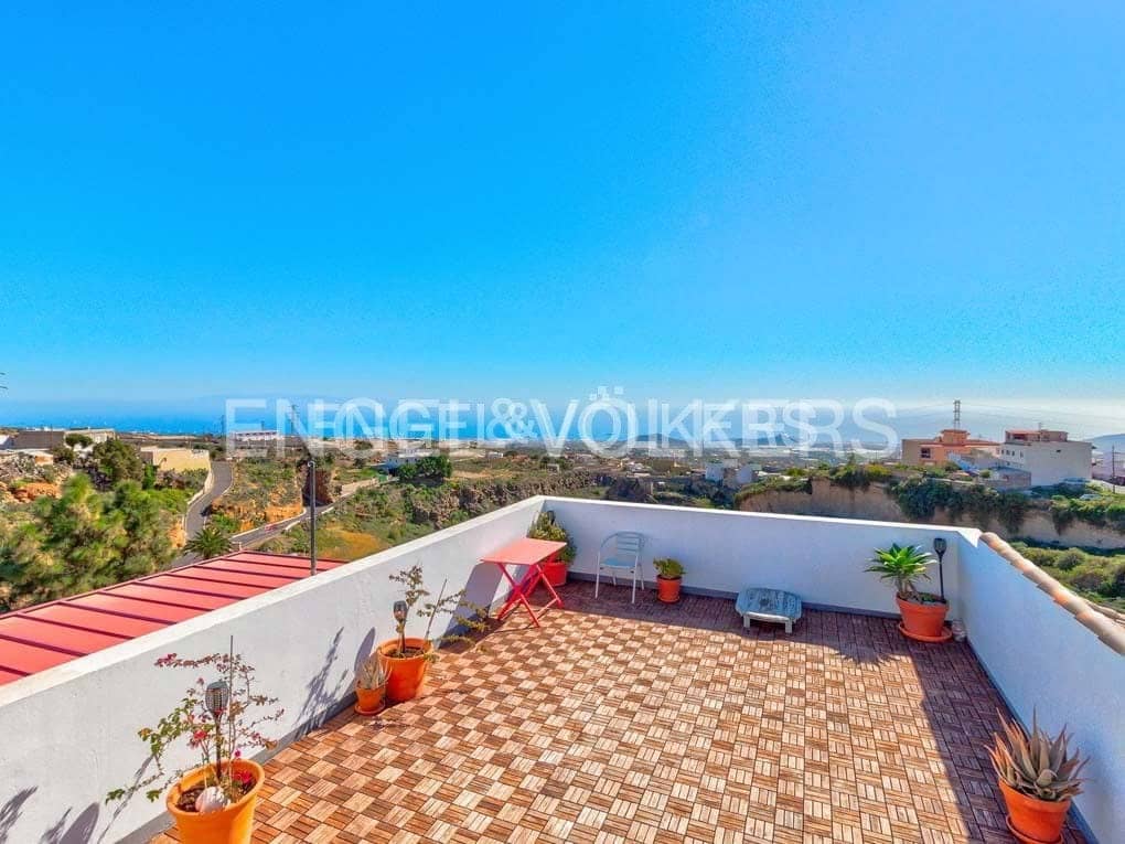 10 soveværelse Villa til salg i Granadilla de Abona med garage - € 660.000 (Ref: 7430028)