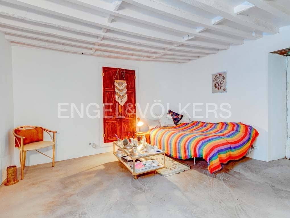 10 bedroom Villa for sale in Granadilla de Abona with garage - € 660,000 (Ref: 7430028)