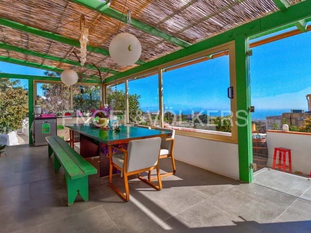 10 soverom Villa til salgs i Granadilla de Abona med garasje - € 660 000 (Ref: 7430028)