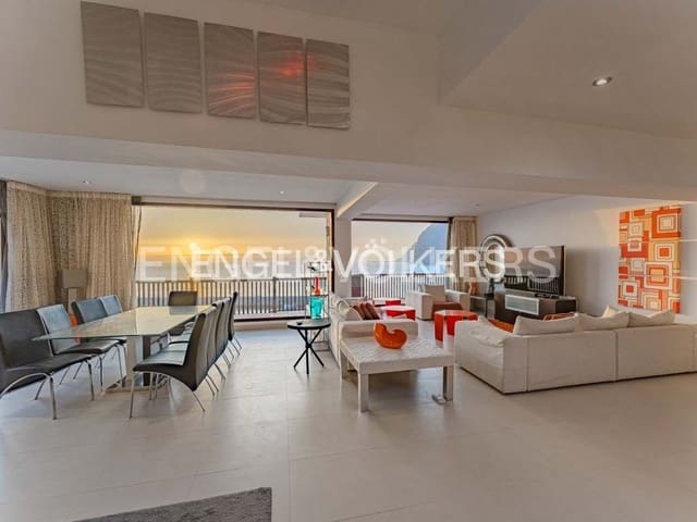 6 bedroom Villa for sale in Los Gigantes, Santiago del Teide with pool - € 3,900,000 (Ref: 7588652)